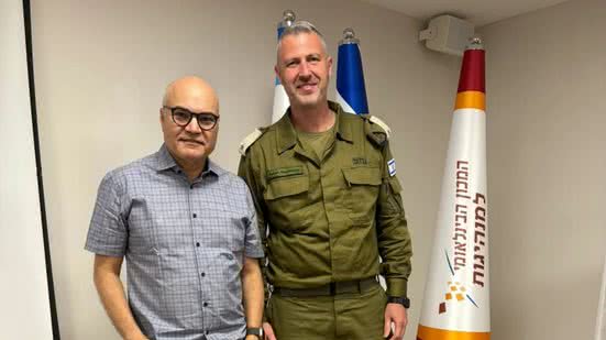 Secretário Vagner Araújo ao lado de major de Israel - Foto Cedida