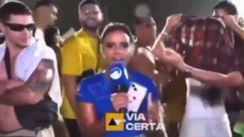 A repórter estava cobrindo um dos maiores eventos culturais da cidade quando foi alvo de ofensas, gerando grande repercussão. - Reprodução/TV Tropical
