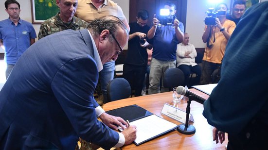 A cerimônia de oficialização contou com a presença de autoridades locais, reforçando o compromisso com a preservação e o lazer na cidade. - Divulgação/Prefeitura do Natal