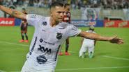 Richardson, que já atuou em 153 partidas pelo ABC, volta ao clube para ajudar na busca por novos títulos até 2026. - Divulgação