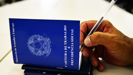 Levando em consideração os cinco primeiros meses do ano, a capital potiguar acumula 4.188 novos empregos - Marcello Casal Jr/Agência Brasil