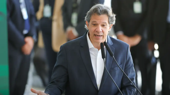 Haddad critica ex-presidente Bolsonaro por aumentar gastos eleitorais - © Fabio Rodrigues-Pozzebom/ Agência Brasil