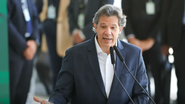 Haddad critica ex-presidente Bolsonaro por aumentar gastos eleitorais - © Fabio Rodrigues-Pozzebom/ Agência Brasil