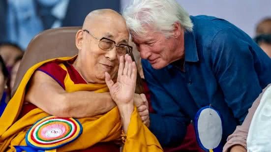 Dalai Lama reafirmou sua intenção de reencarnar após sua morte, mantendo a tradição budista e desafiando a interferência do governo chinês. - Divulgação