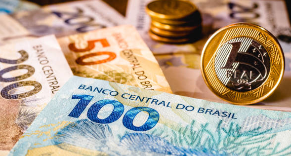 A taxa básica de juros, a Selic, atualmente em 15% ao ano, segue como o principal instrumento do Banco Central (BC) para manter a inflação sob controle - Reprodução/iStock