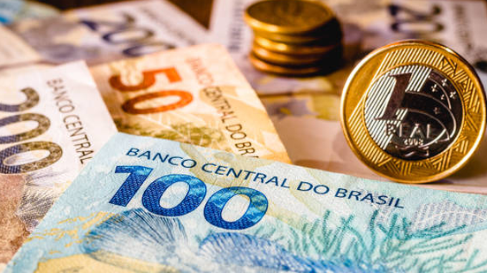 A taxa básica de juros, a Selic, atualmente em 15% ao ano, segue como o principal instrumento do Banco Central (BC) para manter a inflação sob controle - Reprodução/iStock