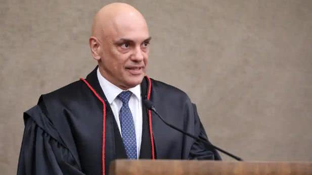 A notificação judicial destaca que, sem resposta, Moraes poderá enfrentar uma sentença desfavorável em relação à queixa apresentada. - Divulgação