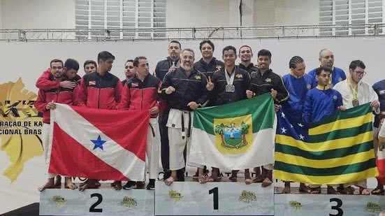 O karatê-do tradicional, além de ser um esporte, ensina valores como disciplina e respeito, sendo praticado por diversas faixas etárias. - Divulgação