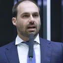 A nova Lei de Defesa do Estado Democrático de Direito é citada no documento, apontando indícios de crimes cometidos por Eduardo Bolsonaro. - Divulgação