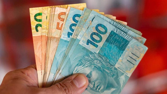 O setor de serviços também apresentou melhora na projeção, subindo de 2% para 2,1% - Reprodução/iStock
