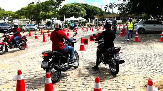 A falta de habilitação entre motociclistas no RN eleva o número de acidentes, tornando a segurança no trânsito uma prioridade. - Divulgação