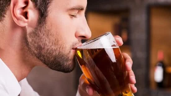 A Heineken busca aumentar sua participação de mercado, enquanto a Ambev enfrenta desafios para manter suas margens de lucro. - Divulgação