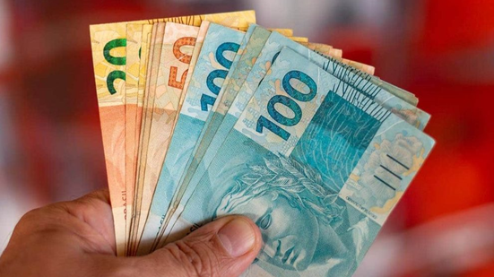 Para ver se está entre os contemplados, o contribuinte deve acessar o site da Receita Federal - Reprodução/iStock
