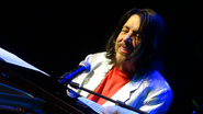 O espetáculo celebra os mais de 50 anos de carreira do cantor, compositor e pianista, reunindo clássicos que marcaram gerações - Divulgação