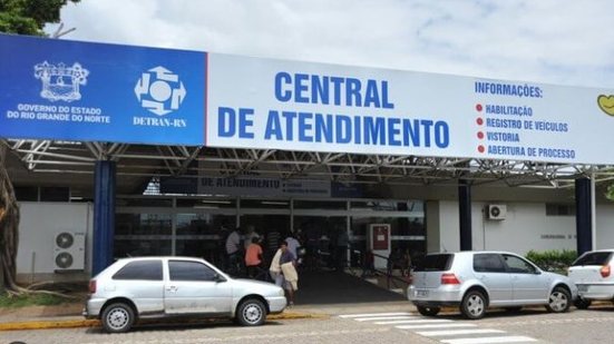 Servidores já realizaram paralisações parciais em julho, demonstrando insatisfação com a falta de respostas do governo às suas demandas. - Divulgação