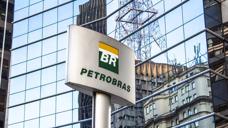 Mesmo com o anúncio da queda, a Petrobras ressalta que o preço final ao consumidor depende de outros componentes - Reprodução/Internet