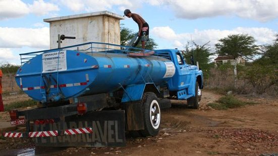 Apesar de 1.289 km projetados, apenas 159,3 km de adutoras foram entregues, enquanto reservatórios enfrentam crise. - Divulgação