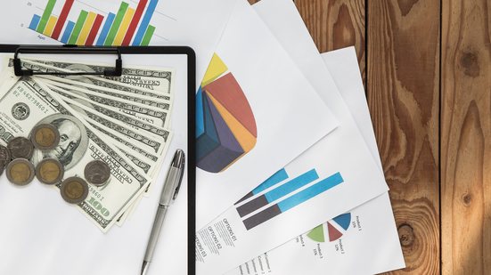 O IOF incide sobre empréstimos e financiamentos - Reprodução/Freepik
