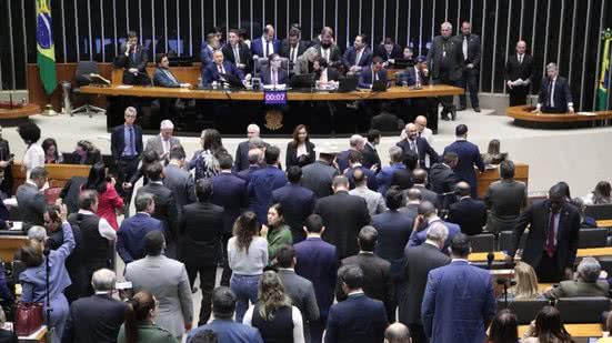 Deputados da oposição criticam a 'diplomacia ideológica' e pedem esclarecimentos sobre o impacto do tarifaço - Reprodução/Câmara dos Deputados