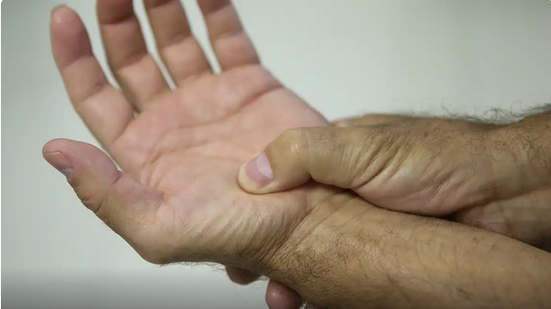 Fibromialgia passa a ser classificada como deficiência e assegura benefícios - Reprodução