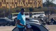 Deputado do PL acampa em frente ao STF com boca coberta por fita - Reprodução