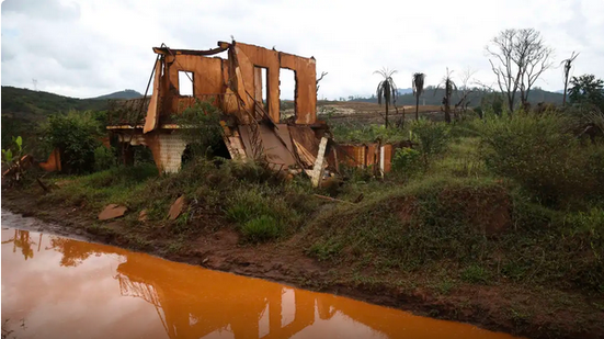 Mineradoras são acusadas de sabotar representação de vítimas de Mariana - Reprodução