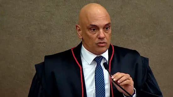 O despacho do ministro Alexandre de Moraes foi assinado após pedido da PGR, visando segurança institucional e remoção de acampamento. - Reprodução