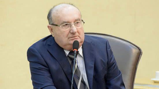 Deputado denuncia que o governo age com critérios políticos para liberar recursos, beneficiando aliados e punindo opositores - Reprodução
