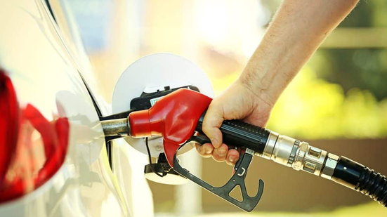 Os números apresentados mostram que 77% dos postos mudaram o preço da gasolina comum - Reprodução/Internet