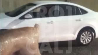 Acidente em Natal: mãe embriagada adormece após colidir com carro, enquanto crianças pequenas ficam em situação de risco. - Divulgação
