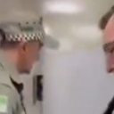 A agressão ocorreu diante da mãe do jovem, aumentando a indignação e a necessidade de ações imediatas. - Divulgação