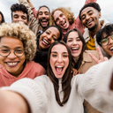 Após dois e seis meses do início do programa, os estudantes responderam a perguntas sobre suas preferências de convivência com colegas - Reprodução/iStock