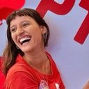 A situação levanta debates sobre o uso de recursos públicos para fins políticos, com especialistas alertando para possíveis consequências jurídicas. - Divulgação