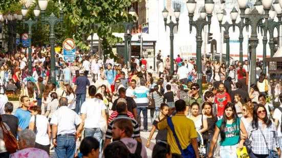 Os estados mais populosos em 2025 incluem São Paulo, Minas Gerais e Rio de Janeiro, com Roraima sendo o menor. - Divulgação