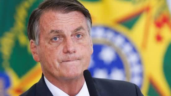 O ex-presidente Jair Bolsonaro e sete outros acusados enfrentam graves acusações no STF, incluindo tentativa de golpe de Estado. - Divulgação