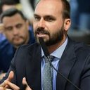 Eduardo Bolsonaro protocolou ofício na Câmara para trabalhar dos EUA, alegando perseguições ilegais e regime de exceção. - Divulgação