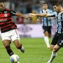 A partida foi marcada pela forte defesa do Grêmio, que conseguiu segurar o ataque flamenguista e garantir um ponto importante. - Reprodução