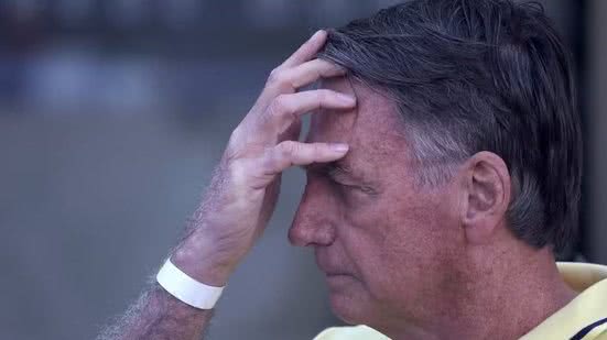 Bolsonaro deixou a prisão domiciliar pela manhã para realizar coleta de sangue e urina, endoscopia e tomografia abdominal. - Reprodução