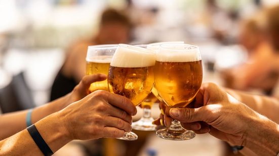 Aprenda a fazer escolhas mais conscientes sobre o consumo de álcool - Reprodução