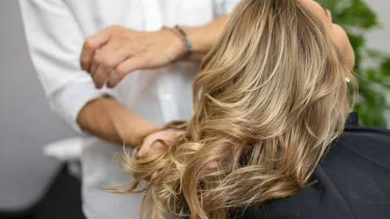 Conheça o chá que estimula o crescimento do cabelo e deixa os fios mais fortes - Reprodução