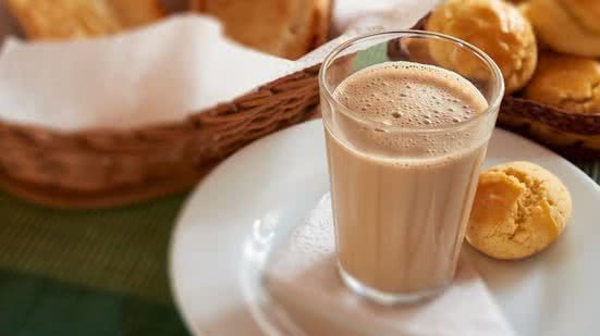 Café com leite faz bem ou mal? Saiba os limites e cuidados