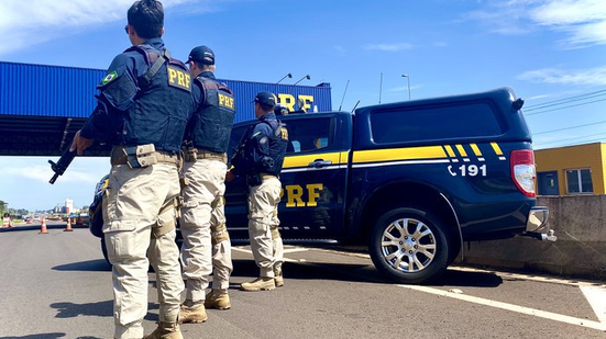 O homem foi detido e encaminhado à Delegacia de Polícia Civil de São Gonçalo do Amarante - Divulgação/PRF