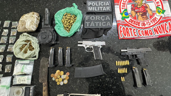 O suspeito e todo o material recolhido foram encaminhados à Delegacia de Plantão - Divulgação/Polícia Militar do RN