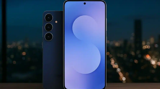 O celular conta com uma tela Dynamic AMOLED 2X e mede 6,7 polegadas - Reprodução/Internet