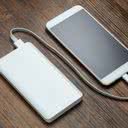 Empresas aéreas restringem uso de power banks durante viagens; veja a lista