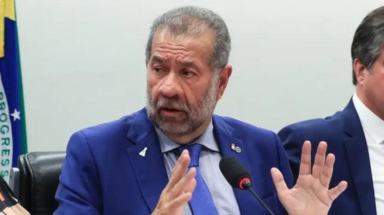 Carlos Lupi nega envolvimento em desvios do INSS durante depoimento à CPI - Reprodução