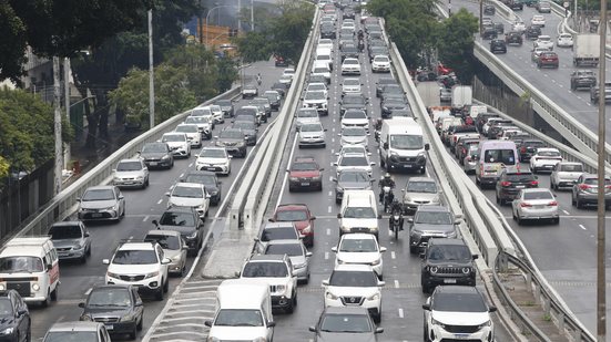 Motoristas com TDAH têm risco dobrado de se envolver em acidentes