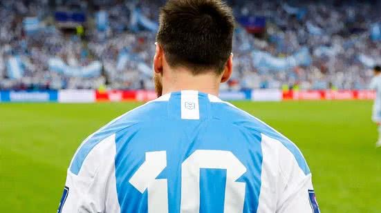 Campeão do mundo em 2022 e bicampeão da Copa América (2021 e 2024), Messi lidera o Top 10 elaborado pela entidade internacional - Reprodução/Meta IA
