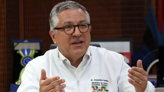Antídoto contra metanol está garantido em toda rede de saúde,afirma Padilha