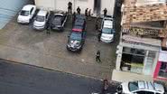 Durante a operação, foram presas três pessoas, com idades de 22, 34 e 48 anos. Um quarto suspeito segue foragido - Divulgação/Polícia Civil do RN